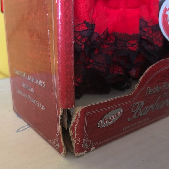 Dolls of the World Porcelains Barbara Lee. SPAIN - Picture 4 of 7